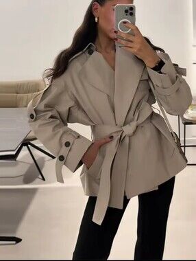 2026  Women's Windbreak Loose Turn-down Collar Long Sleeves Lace Up Coats